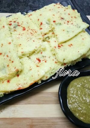 A picture of #tiffinbox# instant live dhokla.