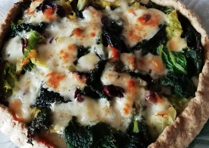 Come a Preparare Ultimate Quiche svuotafrigo verza, cavolo nero e formaggio latteria