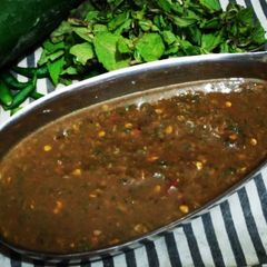 A picture of Khati methi chutney.