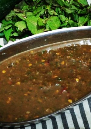 A picture of Khati methi chutney.
