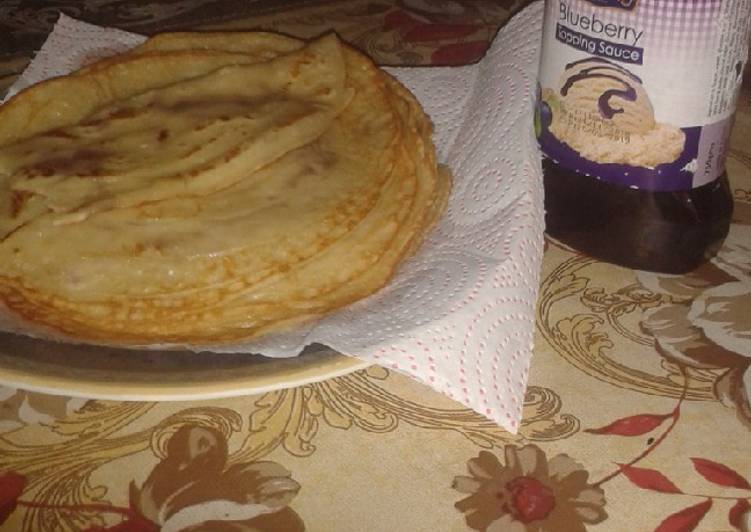 Recipe of Speedy Pancake with blueberry sauce