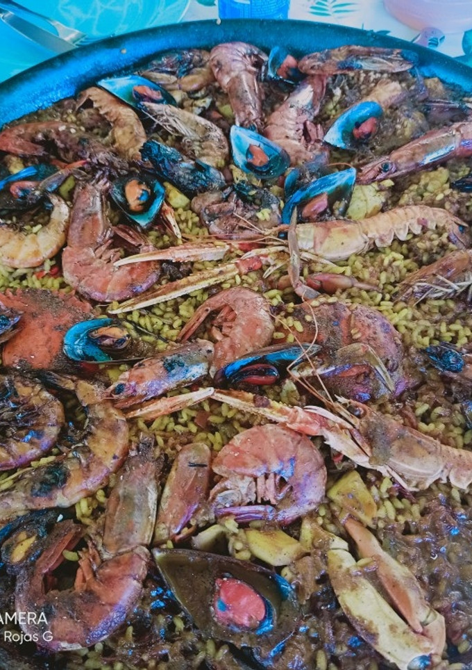 Una foto de Paella familiar