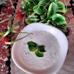 A picture of Green raita.
