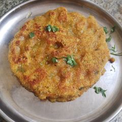 A picture of Watermelon thalipeeth.