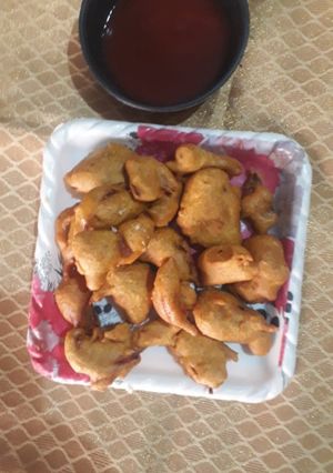 A picture of Besan pkode.
