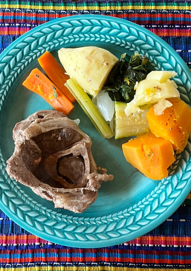 Una foto de Puchero de osobuco 😋