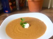 Una foto de crema queso morrón