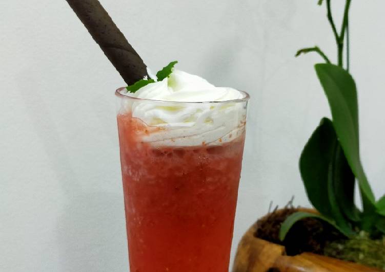 Resep Strowberry &#34;newnormal&#34; smoothies Anti Gagal