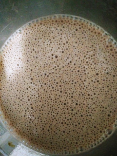 Una foto de Licuado de frutas y chocolate vegan 🌹🐩