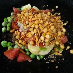 A picture of Masaledar peas namkeen.