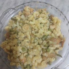 A picture of Fish Chow mein.