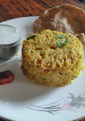 हॉटेलवाली खिचडी रेसिपी चे मुख्य फोटो 