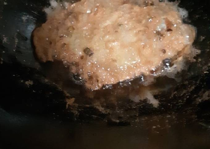 Langkah Mudah untuk Membuat Telur crispi /telur kribo ala anak kos modal 4-5 butir bs jd 10, Enak