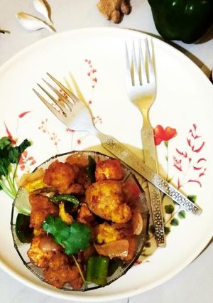 A picture of Chilli gobhi with paneer.