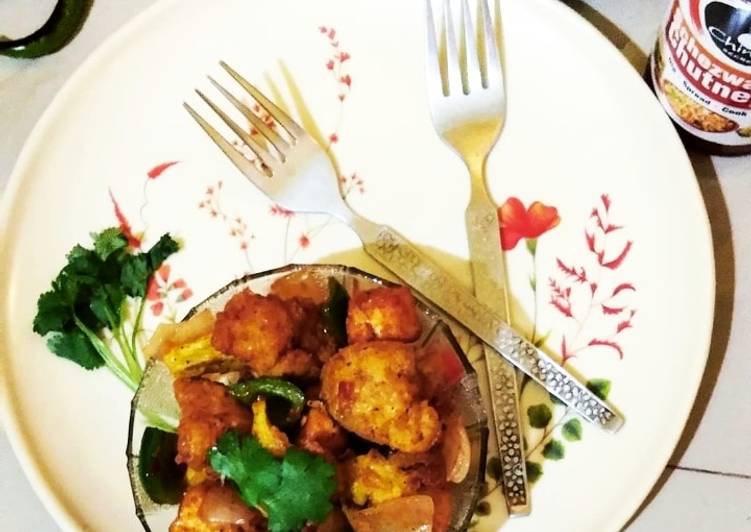 Steps to Make Chilli gobhi with paneer