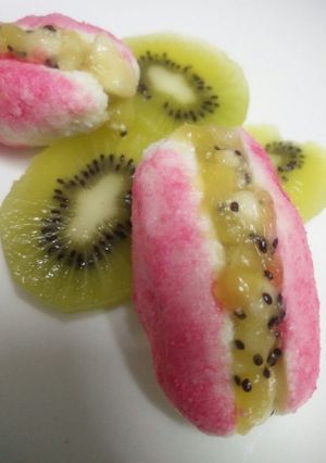 A picture of Fruits Kiwi banana chamcham.