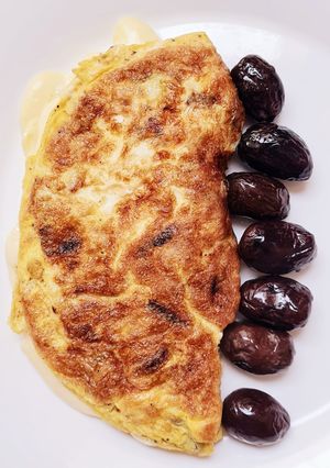 Una foto de Omelette de queso al verdeo