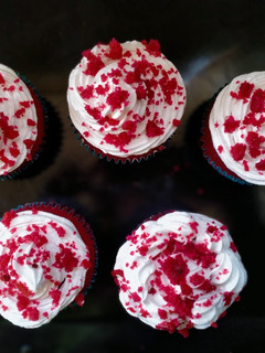 A picture of Red velvet cupcakes.