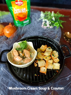 Foto resep Mushroom Cream Soup & Crouton