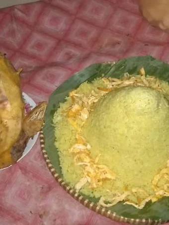 Langkah Mudah untuk Membikin Resep Tumpeng nasi kuning sederhana yang Uenak Anti Ribet, Mantap