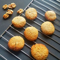 A picture of Walnuts flourless cookies.