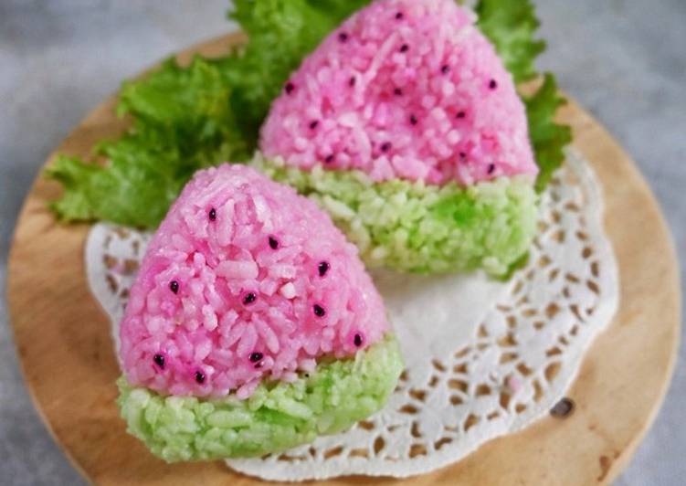 Watermelon rice (onigiri semangka)