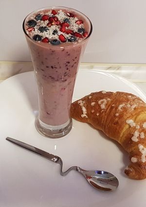 O poză a rețetei Milkskake cu fructe.