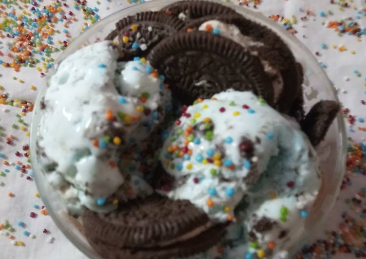 Recipe of Blue oreo Hawaiian icecream