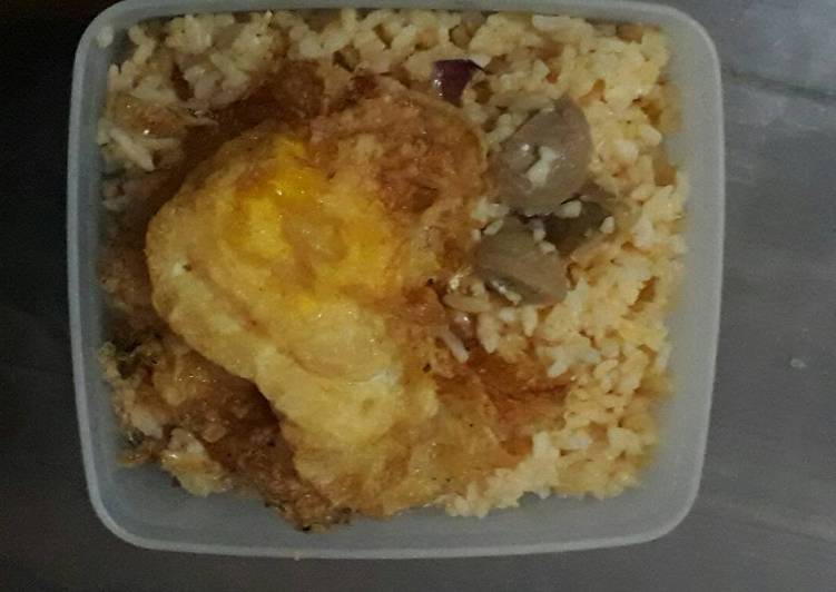 Resep Nasi Goreng Bawang plus telor dan bakso yang Enak