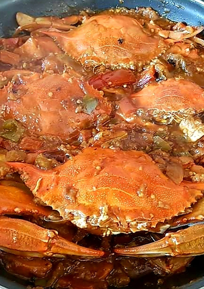Una foto de Cangrejo Azul con Jengibre y Verduras en salsa de Chiles