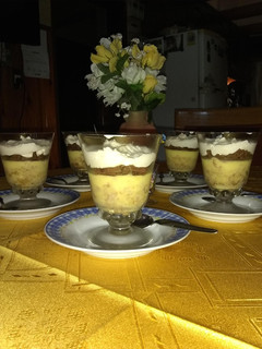Una foto de Trifle de flan y chocolinas 🤗 ideal para Navidad y Año Nuevo