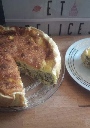 Une photo de Quiche au poulet et olives