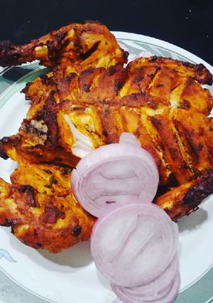 A picture of Whole chicken roast.