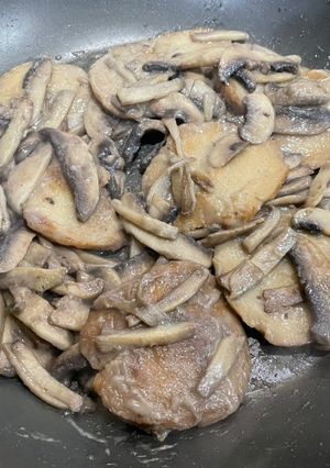 Foto di Scaloppine di seitan ai funghi 🍄 🇺🇦☮️🏳️‍🌈