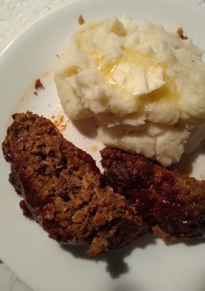 A picture of Meatloaf Oatmeal.