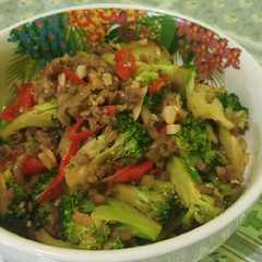รูปของ Tumis Brokoli Daging Giling
