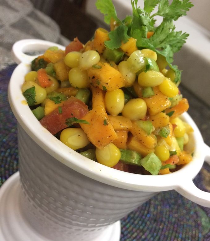 A picture of Sweet corn & mango salad.