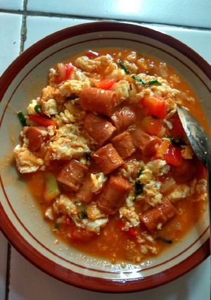Foto resep Sosis telur orak-arik asam pedas