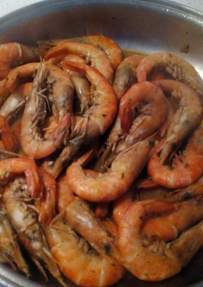 Una foto de Langostinos en cazuela