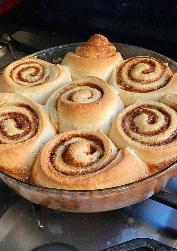 Una foto de 🤎 Rollos de canela súper esponjositos