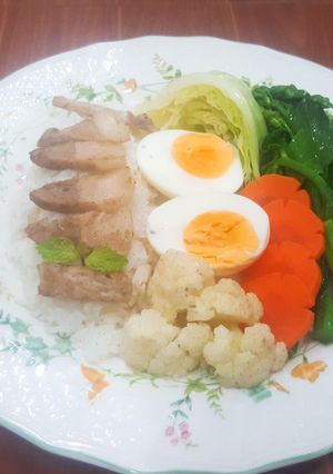 รูปของ ข้าวหน้าหมูไข่ต้มผักลวก (อาหารคลีน)