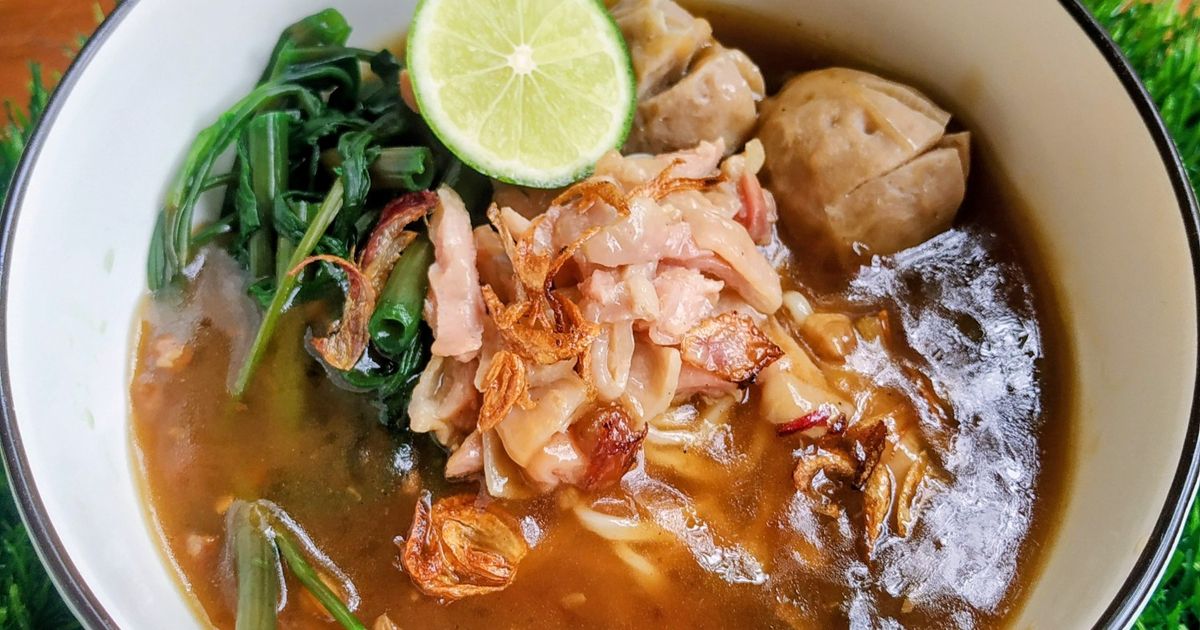 Lomie Ayam Kangkung