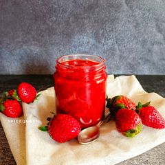 A picture of Strawberry compote.