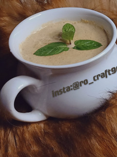 صورة لوصفة شوربة البروكلي والمشروم الصحية اللذيذة 🥣🍄🥦