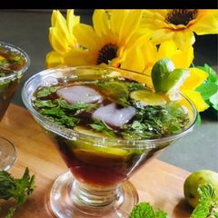A picture of Welcome drink - lemon ice tea.