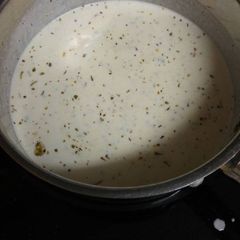 A picture of Alfredo Sauce.