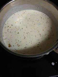 A picture of Alfredo Sauce.