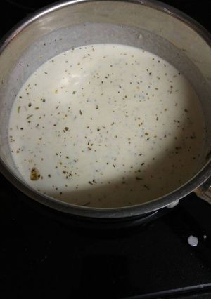 A picture of Alfredo Sauce.