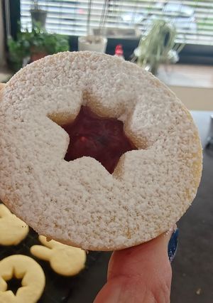 Una foto de Galletitas Linzer /espejitos /Ojitos de buey
