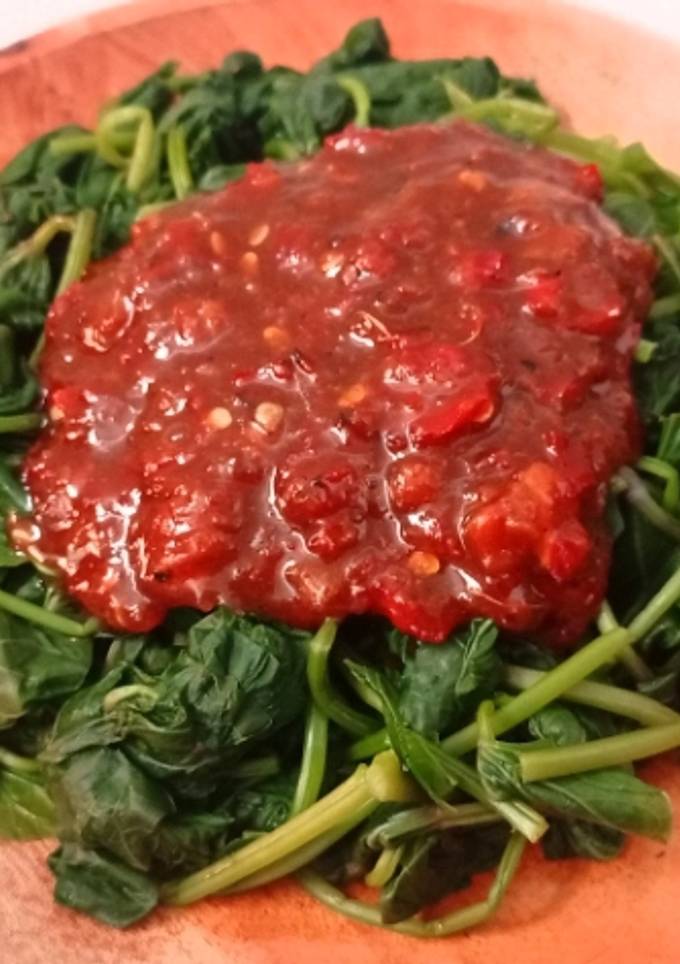 Resep 139. Rujak Brambang Asem Daun Ubi oleh Maya Qomkriah - Cookpad